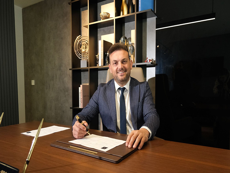 AZZOLU GAYRMENKUL, 5 YIL NDE  PROJEY HAYATA GERECEK